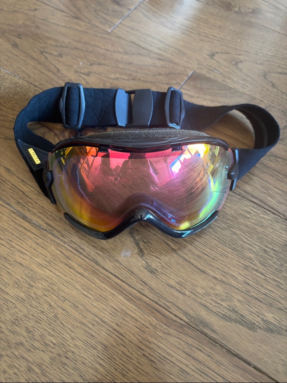 SMITH Ski/Snowboard Goggles - Black Frame with Red-Orange Mirrored Lens